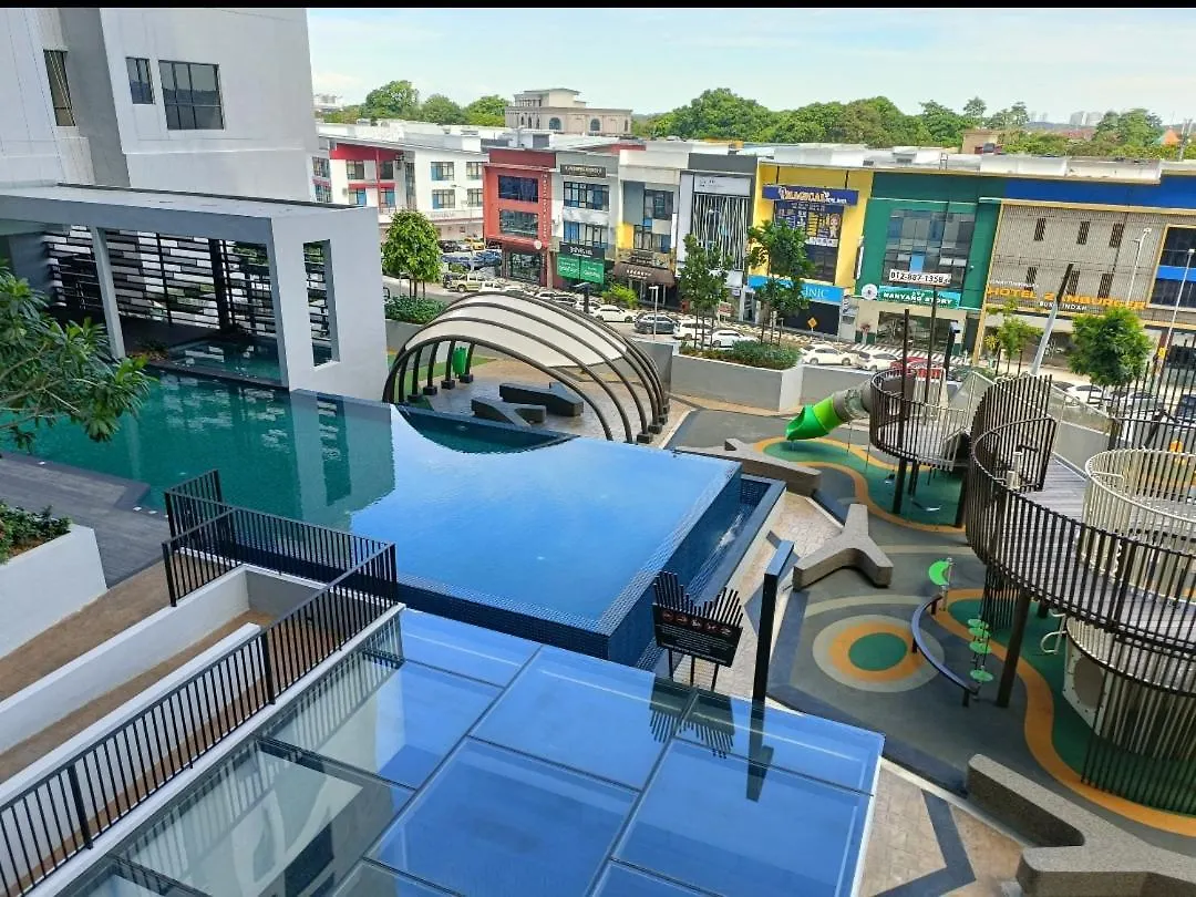 Sky Trees Nflix Make Up Table With Pool & Facilities Apartment Johor Bahru